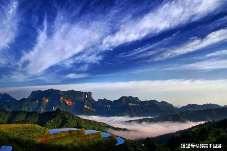 Tour Trương Gia Giới - Phượng Hoàng Cổ Trấn 6N5D Khởi Hành từ Hồ Chí Minh